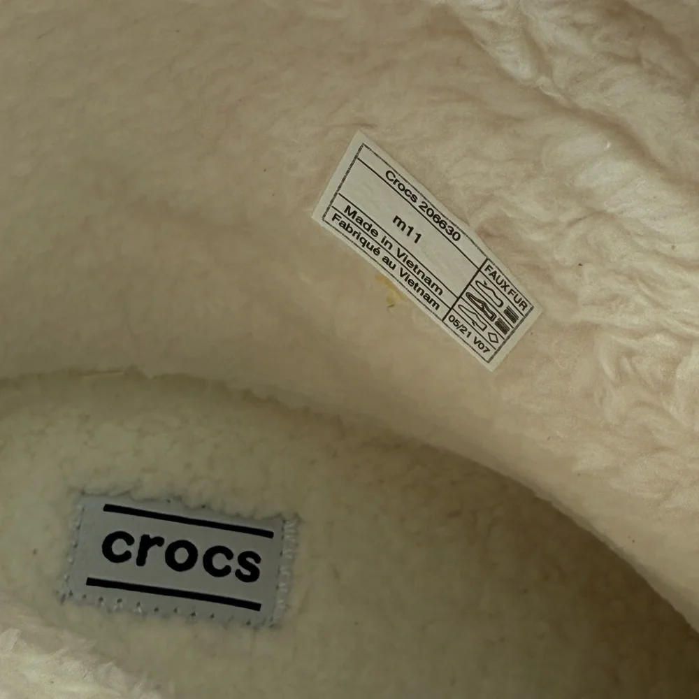 CROCS unisex white